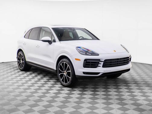 2023 Porsche Cayenne Platinum Edition