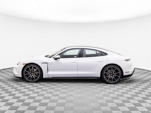 2025 Porsche Taycan