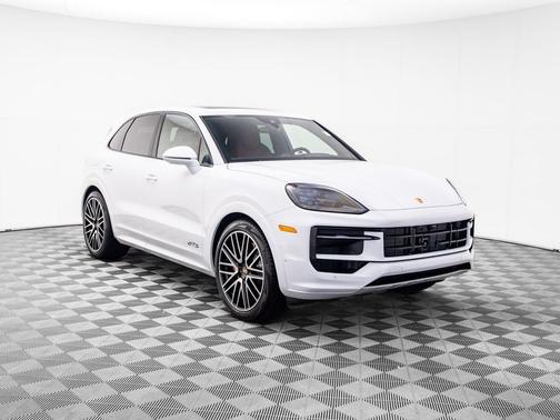 2026 Porsche Cayenne GTS
