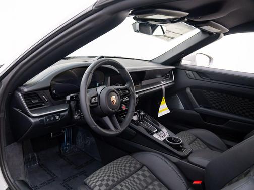 2026 Porsche 911 Carrera S