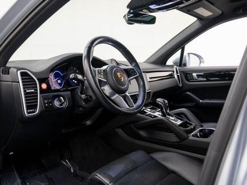 2019 Porsche Cayenne Cayenne