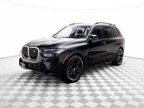 2024 BMW X7 M60i