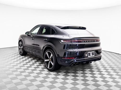 2025 Porsche Cayenne S