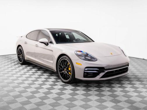 2021 Porsche Panamera Turbo S