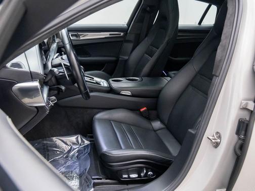 2021 Porsche Panamera Turbo S