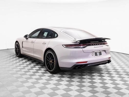 2021 Porsche Panamera Turbo S