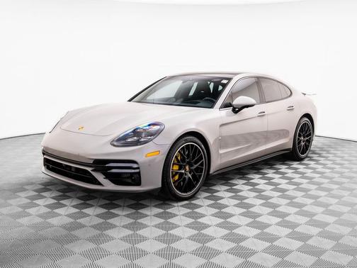 2021 Porsche Panamera Turbo S