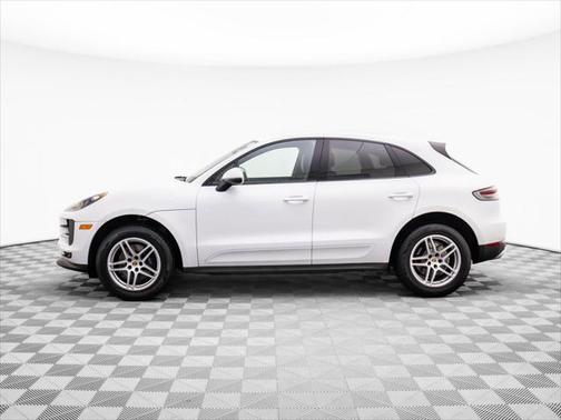 2020 Porsche Macan Base