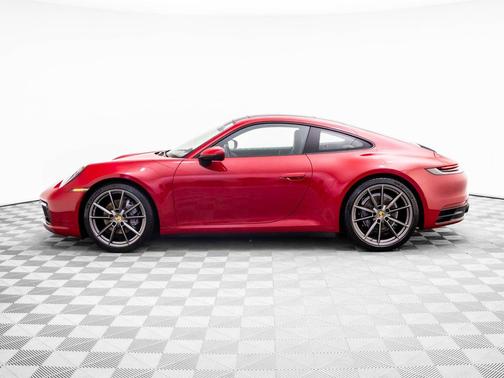 2021 Porsche 911 Carrera