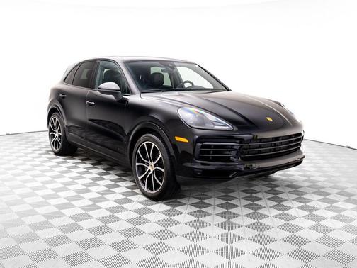 2023 Porsche Cayenne Platinum Edition