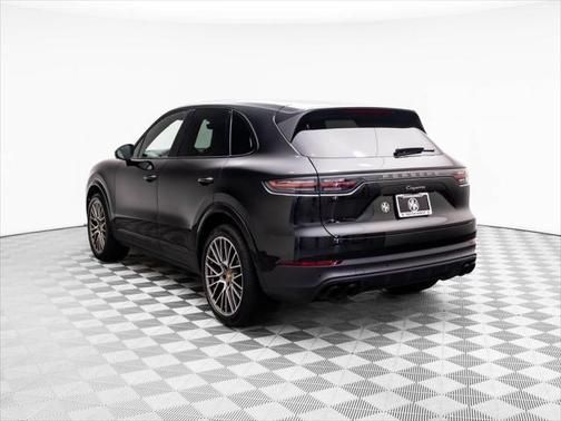 2023 Porsche Cayenne Platinum Edition