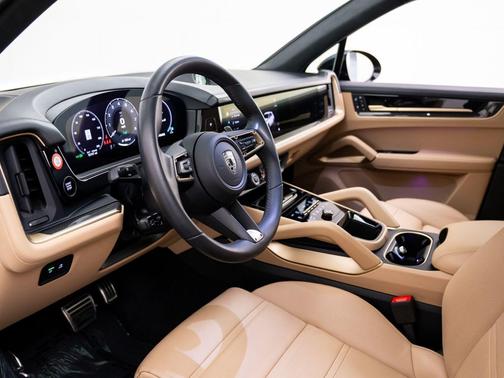 2025 Porsche Cayenne Cayenne Turbo E-Hybrid