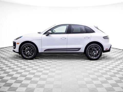 Carrara White Metallic 2023 Porsche Macan Macan T