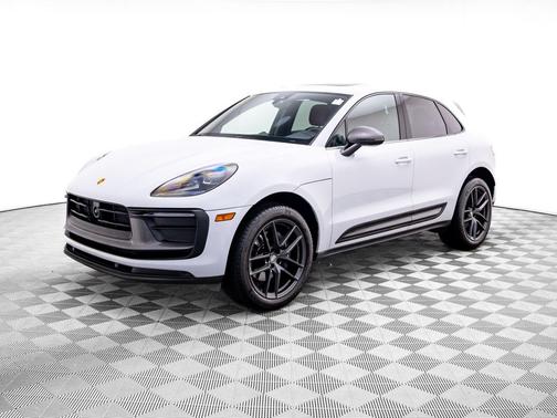 Carrara White Metallic 2023 Porsche Macan Macan T