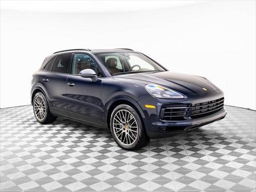 2023 Porsche Cayenne Platinum Edition