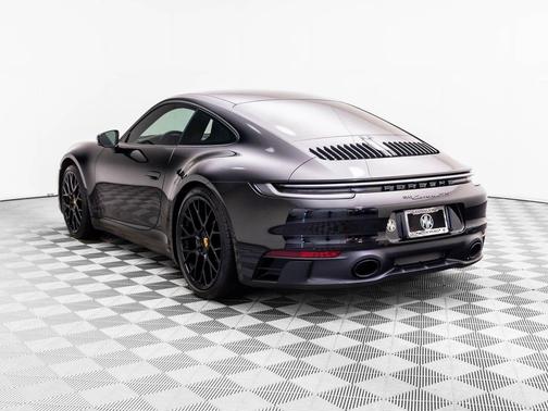 2023 Porsche 911 Carrera GTS