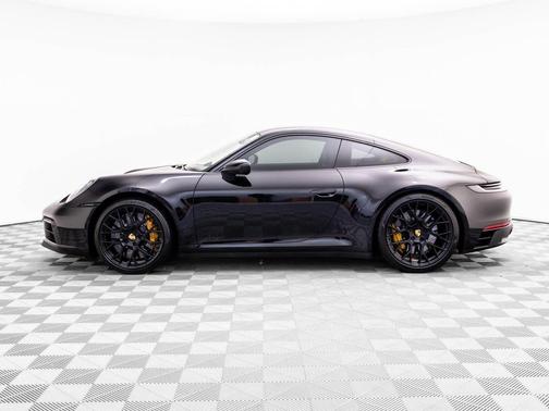 2023 Porsche 911 Carrera GTS