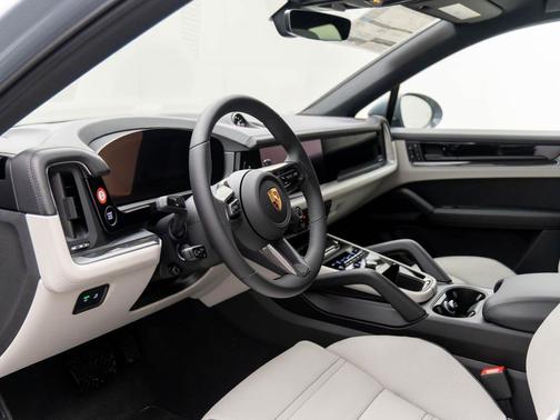 2025 Porsche Cayenne