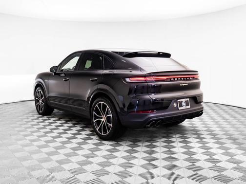 2025 Porsche Cayenne 