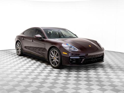 2023 Porsche Panamera GTS