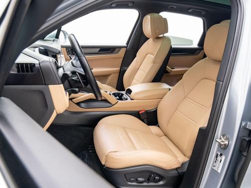 2024 Porsche Cayenne