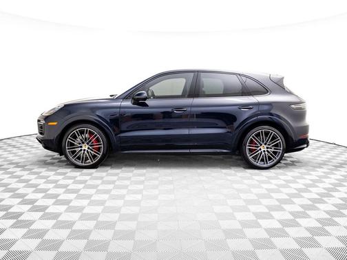 2021 Porsche Cayenne GTS