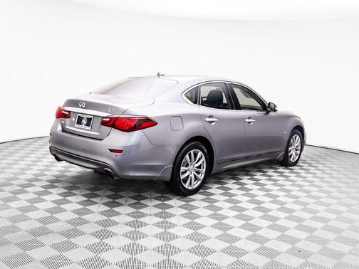 2015 INFINITI Q70 3.7X