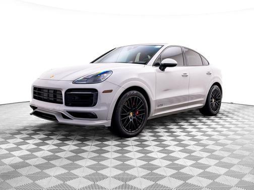 2022 Porsche Cayenne GTS