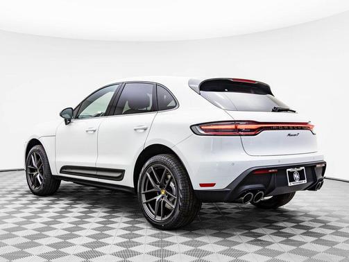 2023 Porsche Macan T