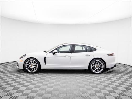 2021 Porsche Panamera 4