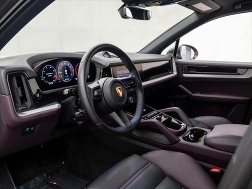 2024 Porsche Cayenne E-Hybrid S