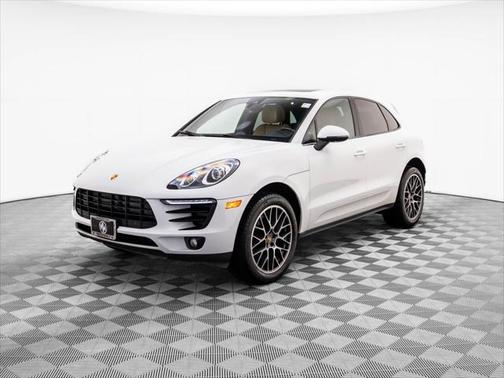 2017 Porsche Macan Base