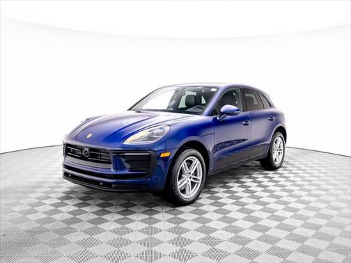 2023 Porsche Macan Base
