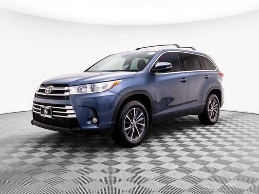 Shoreline Blue Pearl 2019 Toyota Highlander XLE