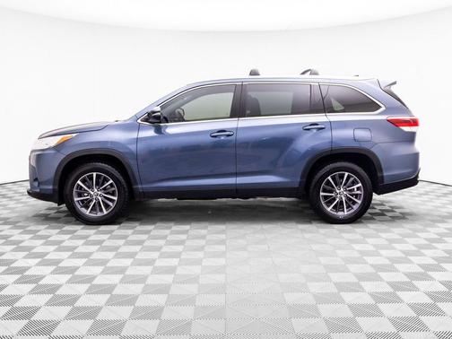Shoreline Blue Pearl 2019 Toyota Highlander XLE