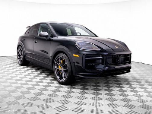 Chromite Black Metallic 2026 Porsche Cayenne Turbo GT