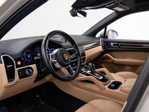 2023 Porsche Cayenne Cayenne