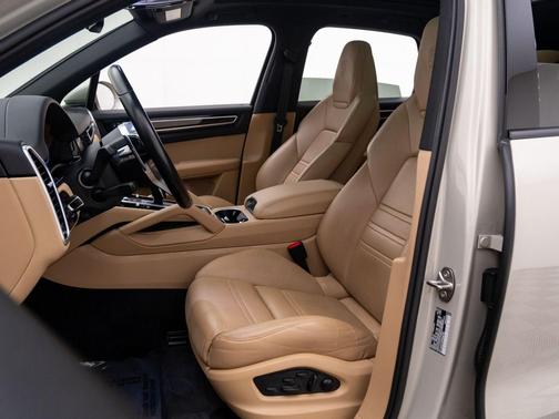 2023 Porsche Cayenne Cayenne