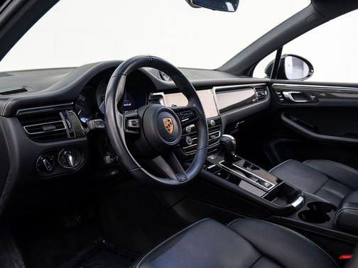 2023 Porsche Macan S