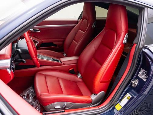 Dark Blue Metallic 2015 Porsche 911 Carrera 4S