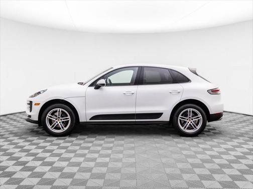 2020 Porsche Macan Base
