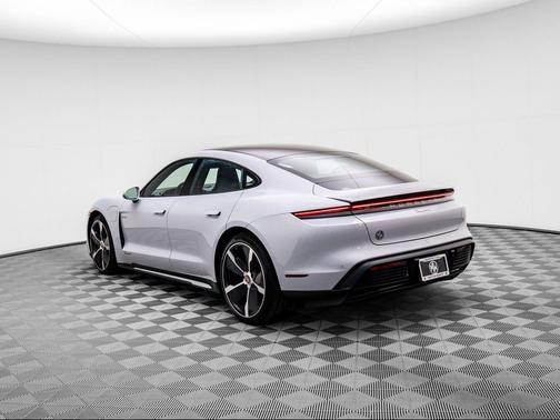2021 Porsche Taycan 