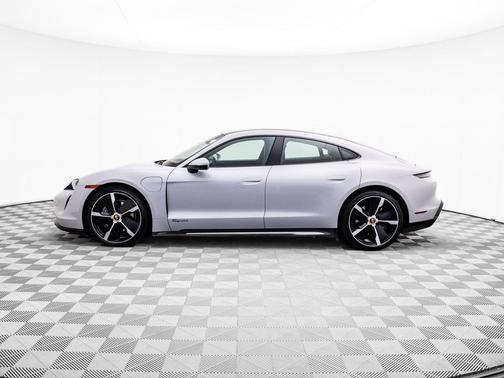2021 Porsche Taycan 