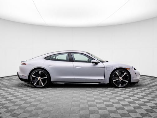 2021 Porsche Taycan 