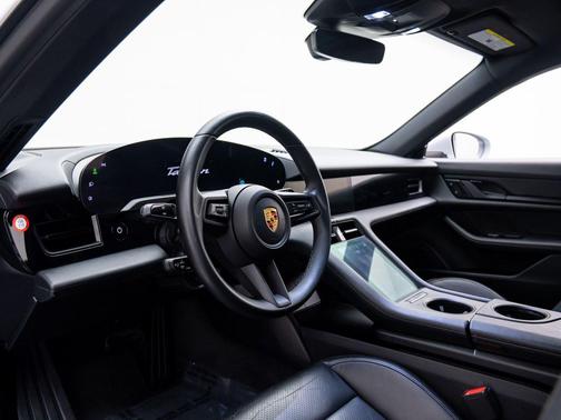 2021 Porsche Taycan 