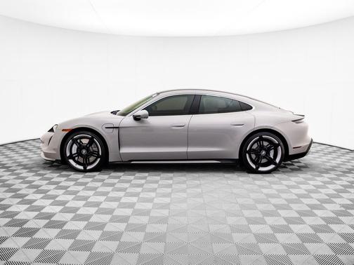 2021 Porsche Taycan Turbo