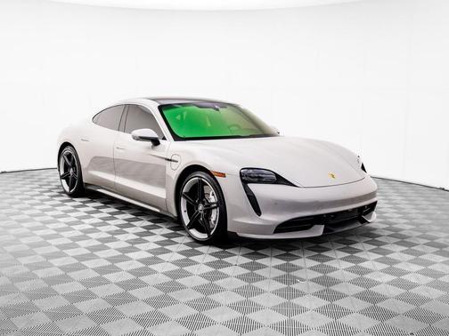 2021 Porsche Taycan Turbo