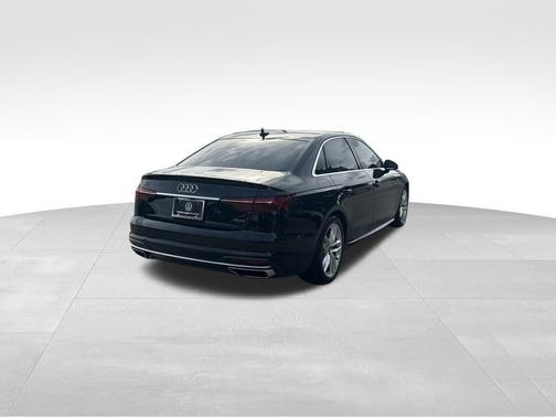 2022 Audi A4 45 S line Premium
