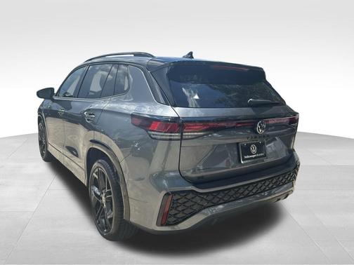 2025 Volkswagen Tiguan 2.0T SE R-Line Black