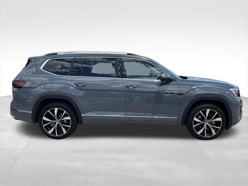 2025 Volkswagen Atlas 2.0T SEL Premium R-Line 4MOTION